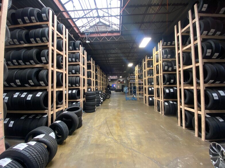 More Photos Of 4850 W Bloomingdale Ave, Chicago Warehouse For Sale