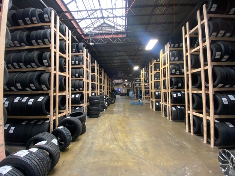 More Photos Of 4850 W Bloomingdale Ave, Chicago Warehouse For Sale