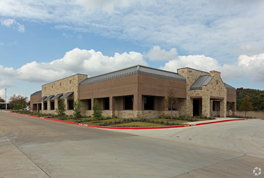 Primary Photo Of 765 Custer Rd, Plano Office For Sale