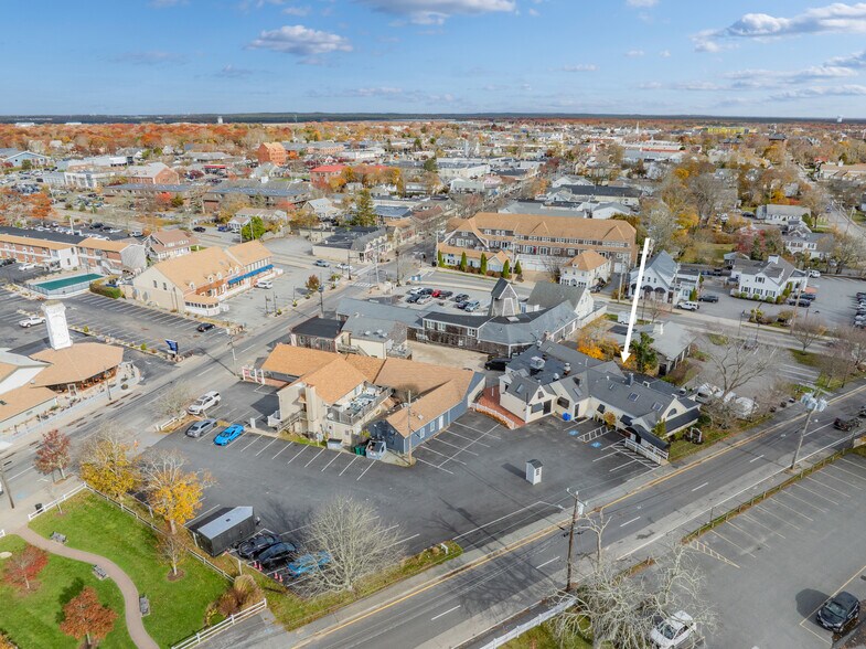 More Photos Of 488 South St, Hyannis Restaurant For Sale