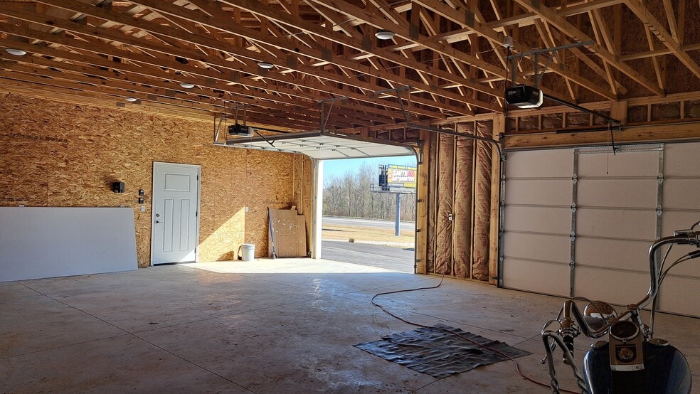 More Photos Of 29 Dorton Way, Crossville Light Distribution For Sale