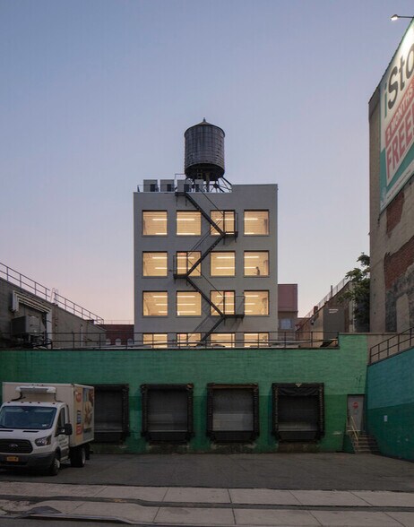 More Photos Of 77 Washington Ave, Brooklyn Loft Creative Space For Lease