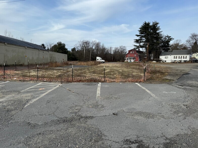 More Photos Of 2 Juniper St, Winchendon Storefront Retail Residential For Sale