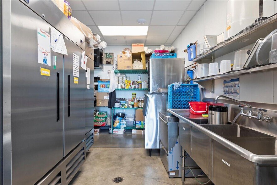 More Photos Of 4201 Rivers Edge Pky, Council Bluffs Office For Lease