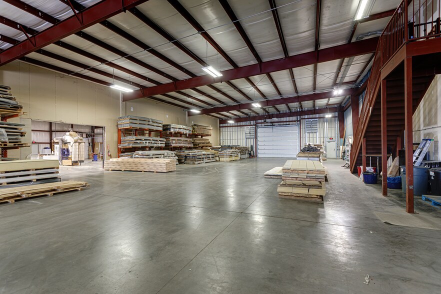 More Photos Of 360 Quecreek Cir, Smyrna Warehouse For Sale