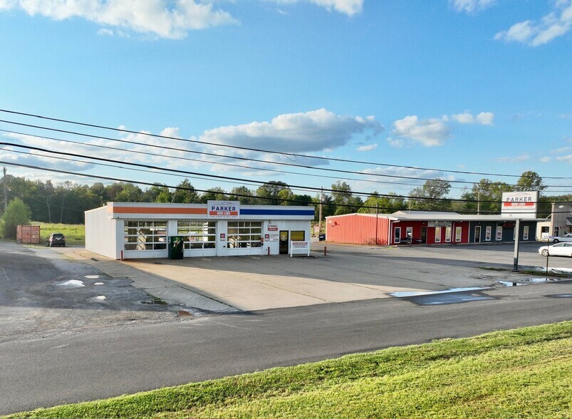More Photos Of 38 Main St, Benton Auto Repair For Sale