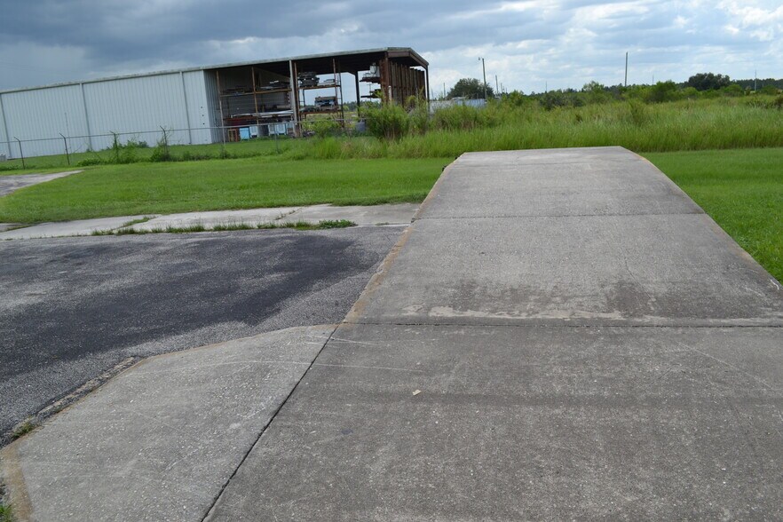 More Photos Of 1401 US Highway 17 N, Fort Meade Freestanding For Sale