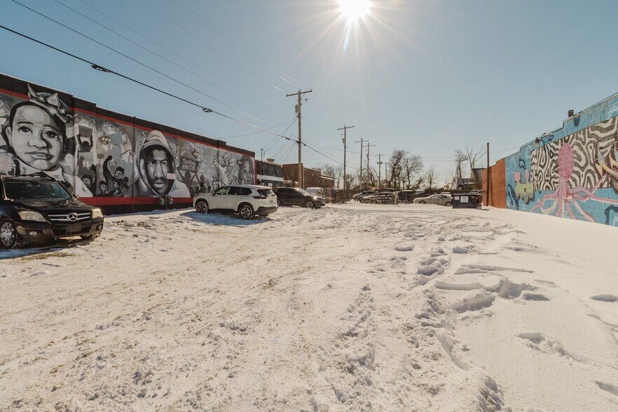 More Photos Of 3117 E 13th St, Wichita Freestanding For Sale