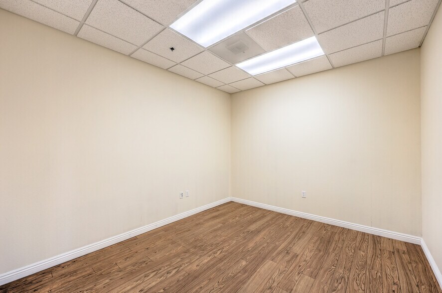 More Photos Of 3263 E Warm Springs Rd, Las Vegas Office Residential For Sale