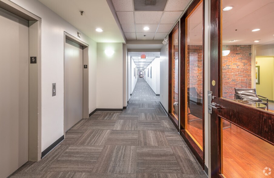 More Photos Of 98 N Washington St, Boston Loft Creative Space For Lease