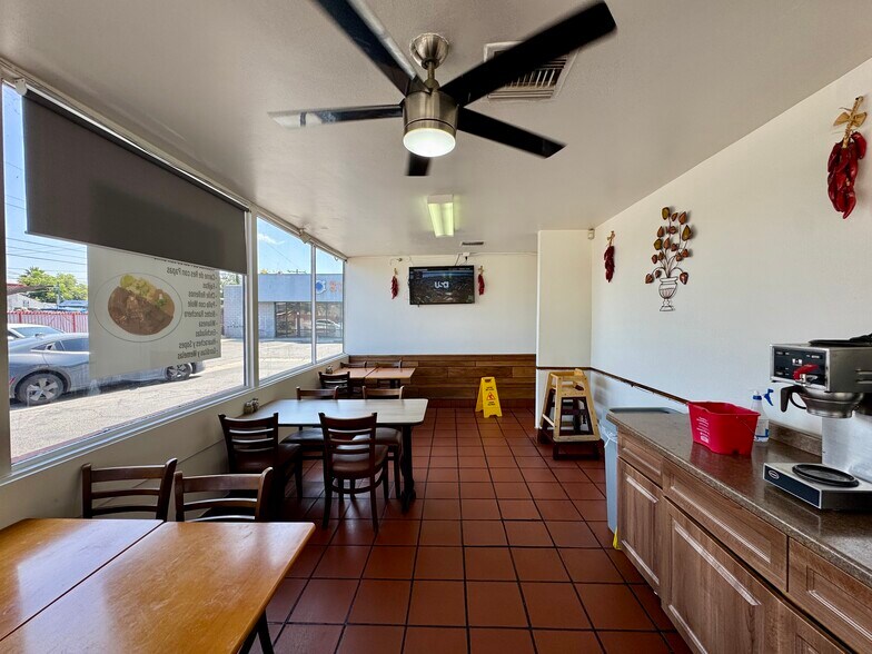 More Photos Of 14362 Telegraph Rd, Whittier Fast Food For Lease