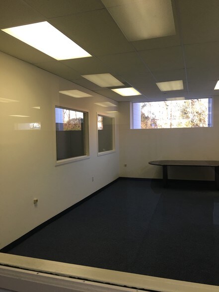 More Photos Of 684 Whitehead Rd, Lawrenceville Medical For Sale