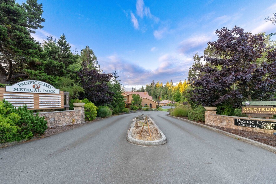 More Photos Of 1963 Thompson Rd, Coos Bay Hospital For Lease