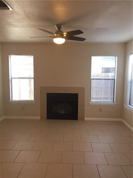 More Photos Of 12306 Abney Dr, Austin Apartments For Sale