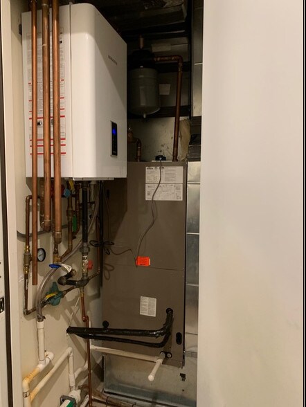 More Photos Of 31-01 21st St, Long Island City Apartments For Sale