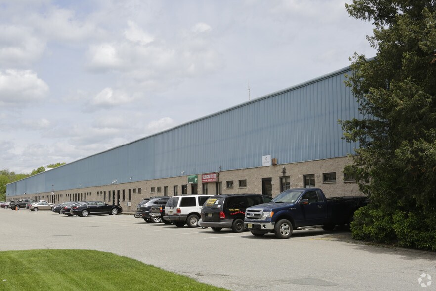 More Photos Of 22 Commerce Rd, Fairfield Warehouse For Lease
