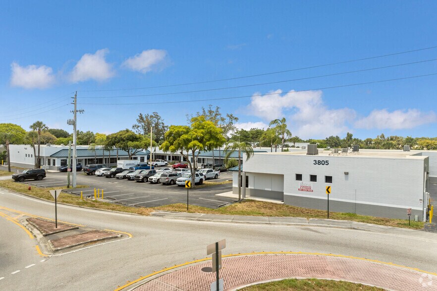 More Photos Of 3825 Investment Ln, West Palm Beach Light Manufacturing For Lease