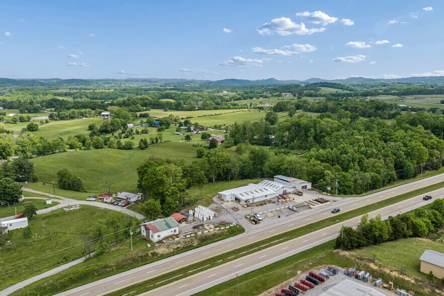 More Photos Of 3141 Highway 11 E, Telford Flex For Sale