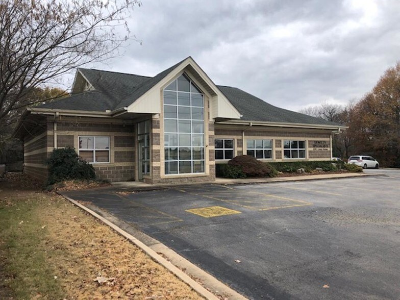 More Photos Of 4300 Grand Ave, Fort Smith Medical For Lease