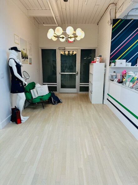More Photos Of 125 Main St, Westport General Retail For Lease