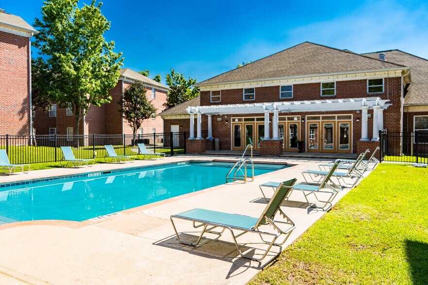 More Photos Of 3000 S Adams St, Tallahassee Apartments For Sale