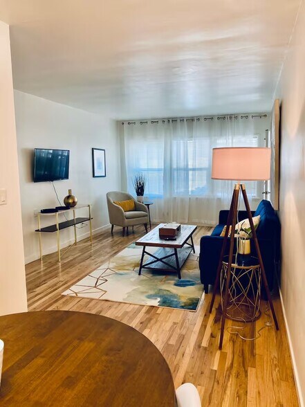 More Photos Of 14524-14530 Dickens St, Sherman Oaks Apartments For Sale