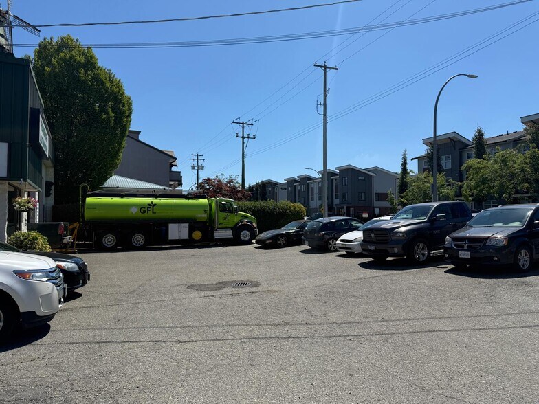 More Photos Of 22339 48 Av, Langley Auto Repair For Sale
