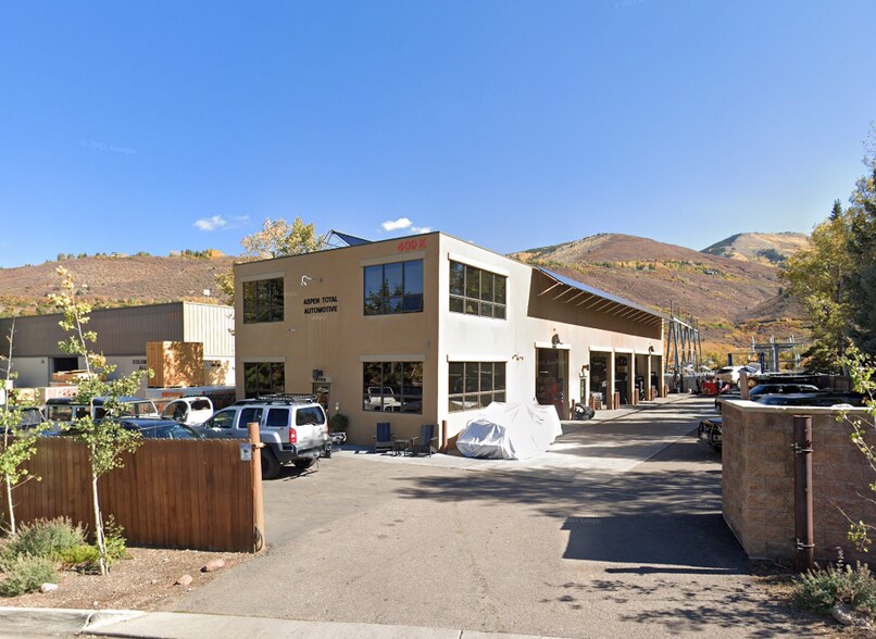 Primary Photo Of 409 Aspen Airport Business Ctr, Aspen Auto Repair For Sale