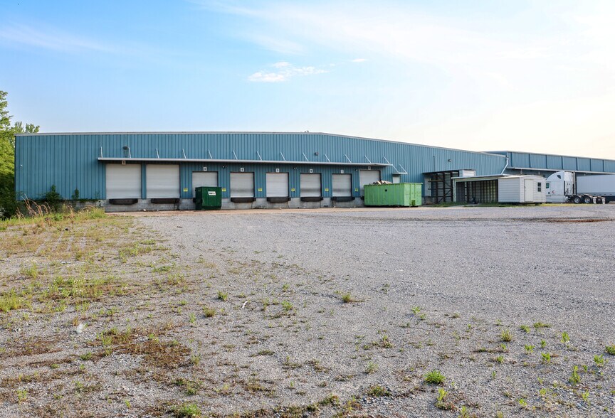 More Photos Of 100 Jeanette Barrett Industrial Blvd, Wetumpka Distribution For Lease
