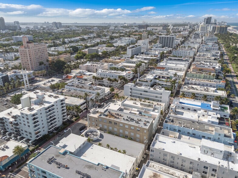 More Photos Of 721 Collins Ave, Miami Beach Storefront For Sale