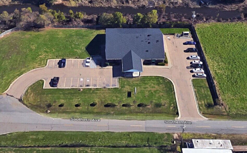 More Photos Of 1501 Southern Ave, Monroe Medical For Sale