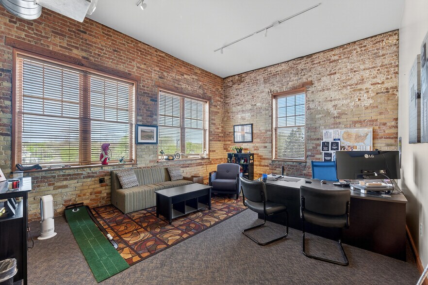 More Photos Of 510 College Ave, Racine Storefront Retail Office For Sale