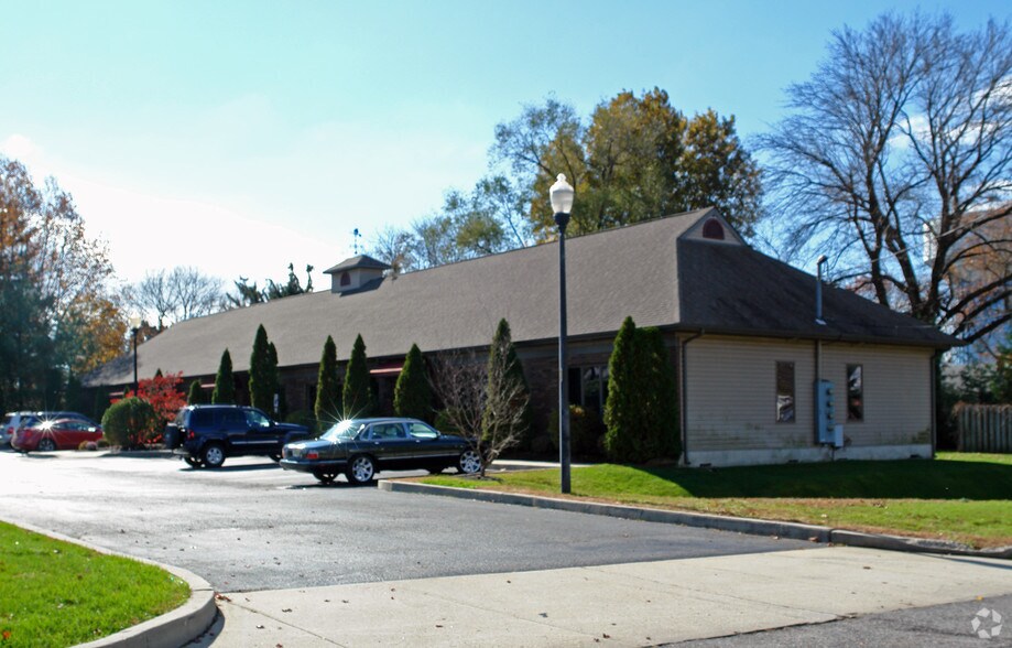 More Photos Of 681 S Broadway, Pennsville Office For Lease