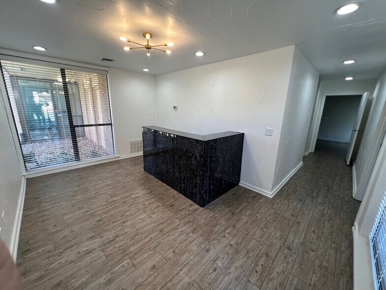 More Photos Of 6424 N Santa Fe Ave, Oklahoma City Office For Lease