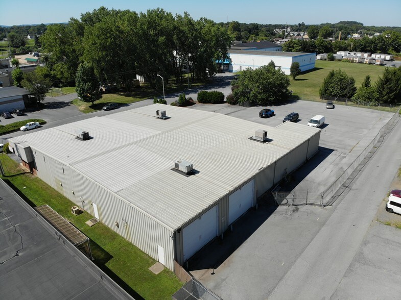 More Photos Of 1255 Bittner Blvd, Lebanon Warehouse For Sale