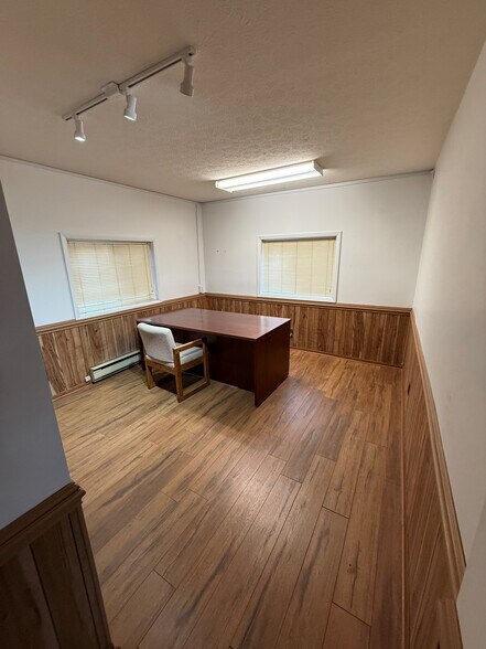 More Photos Of 720 Masonic Dr, Bridgeport Office Residential For Sale