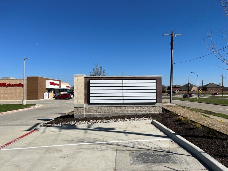 More Photos Of 1901 Heritage Trace Pky, Fort Worth Unknown For Lease