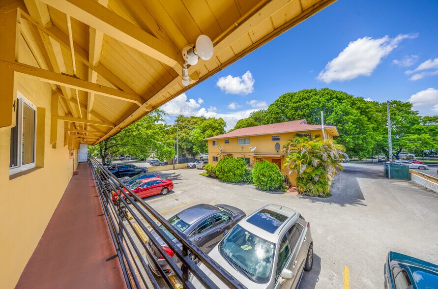 More Photos Of 840-858 NW 4th St, Miami Apartments For Sale