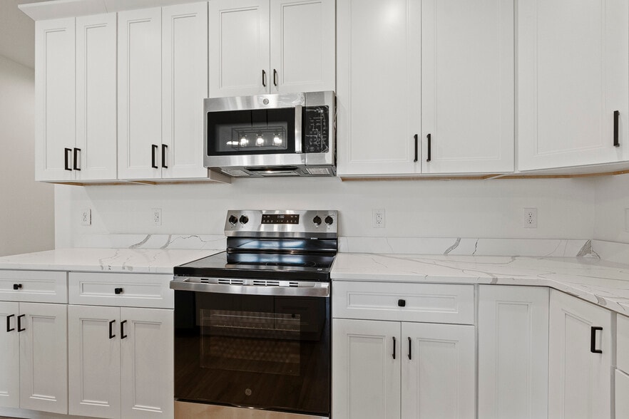 More Photos Of 102 Chella Ct, Sanford Apartments For Sale