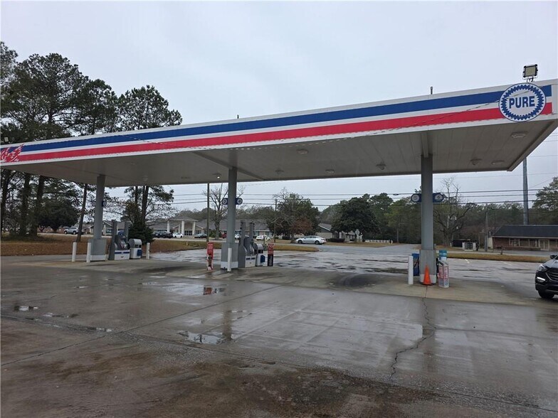 More Photos Of 800 Elberta Rd, Warner Robins General Retail For Sale