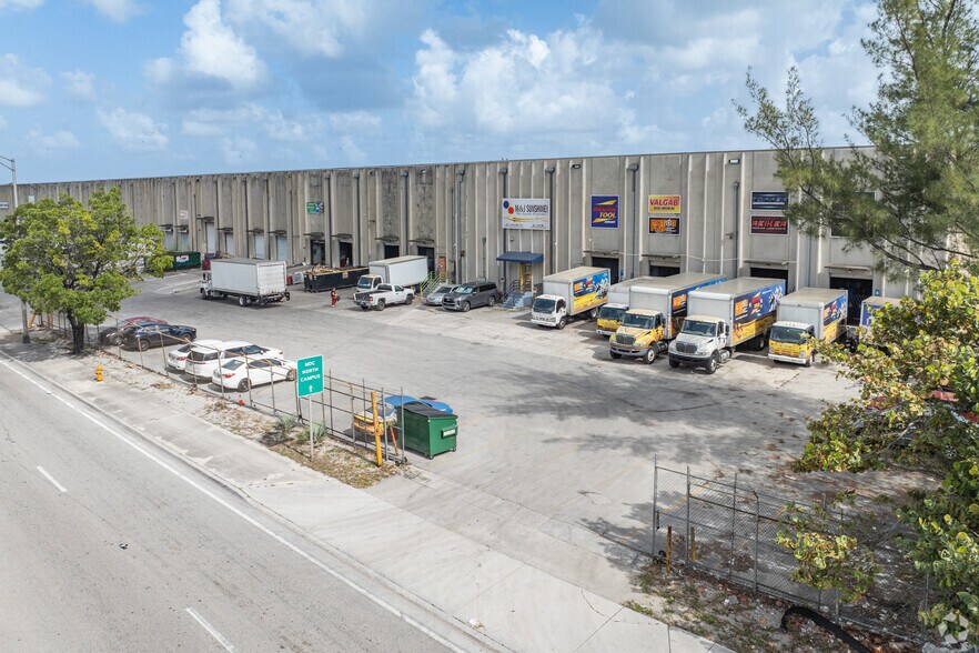 More Photos Of 3200 NW 119th St, Miami Warehouse For Lease