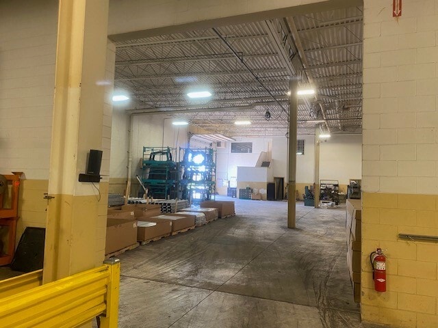 More Photos Of 15065 32 Mile Rd, Romeo Warehouse For Lease