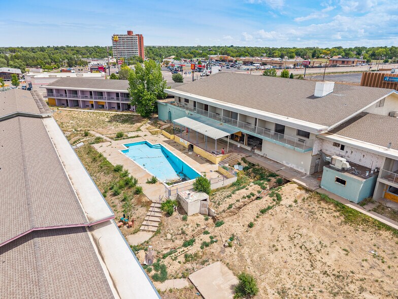 More Photos Of 2001 N Hudson Ave, Pueblo Hotel For Sale