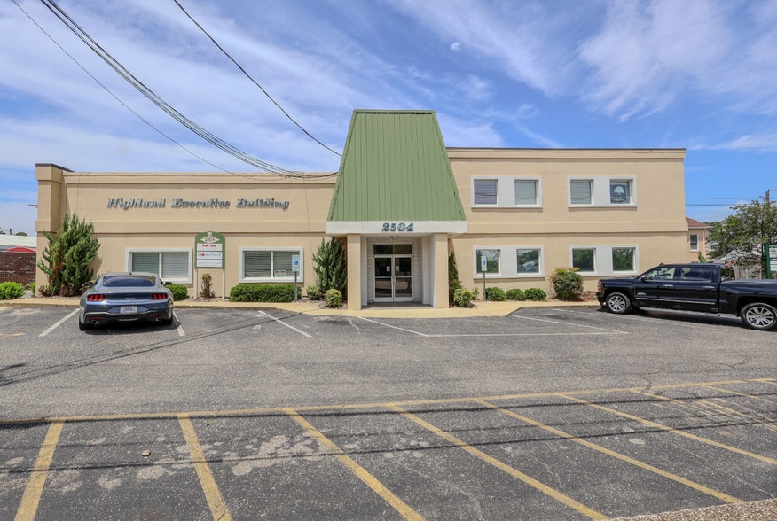 More Photos Of 2504 Raeford Rd, Fayetteville Medical For Lease