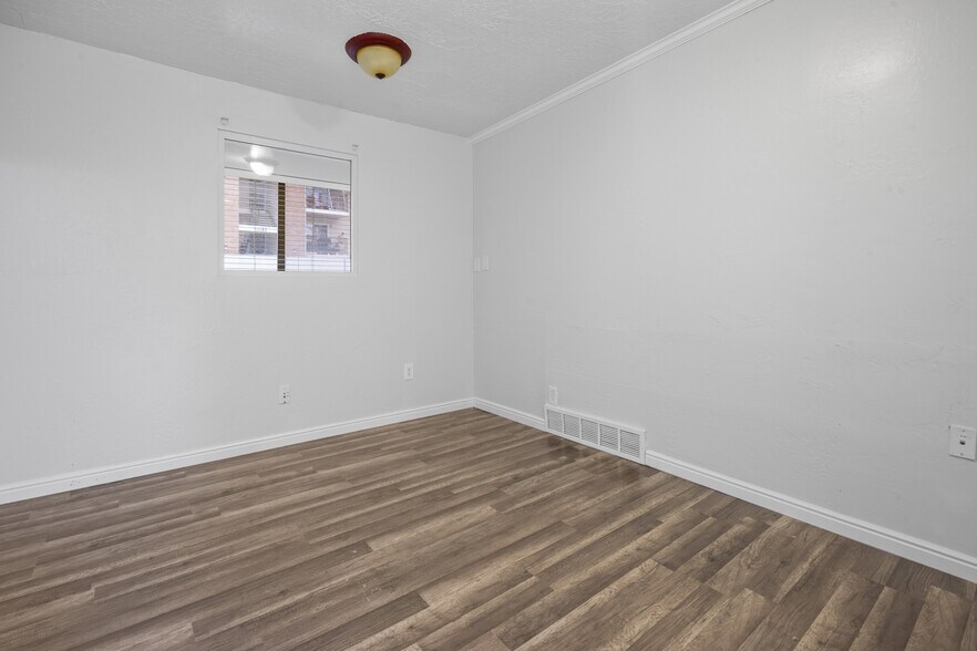 More Photos Of 9386 S Redwood Rd, West Jordan Office For Sale
