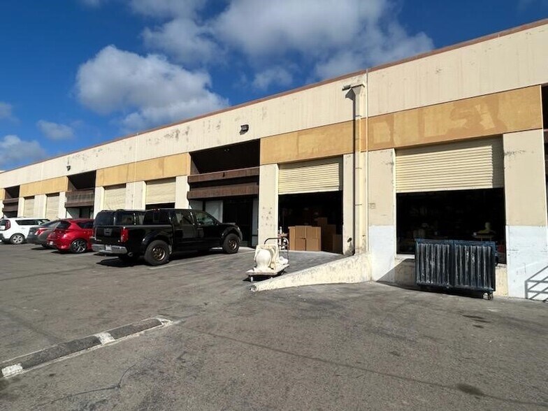 More Photos Of 3121 Main St, Chula Vista Manufacturing For Lease