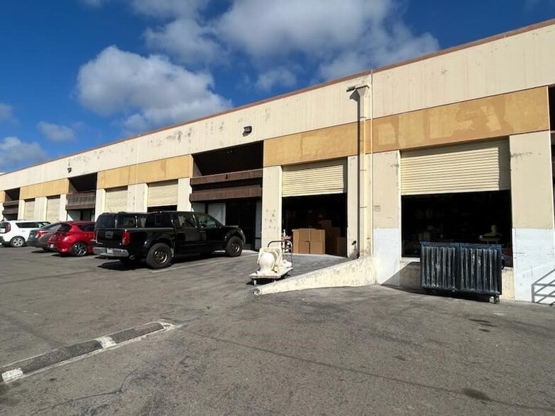 More Photos Of 3121 Main St, Chula Vista Manufacturing For Lease
