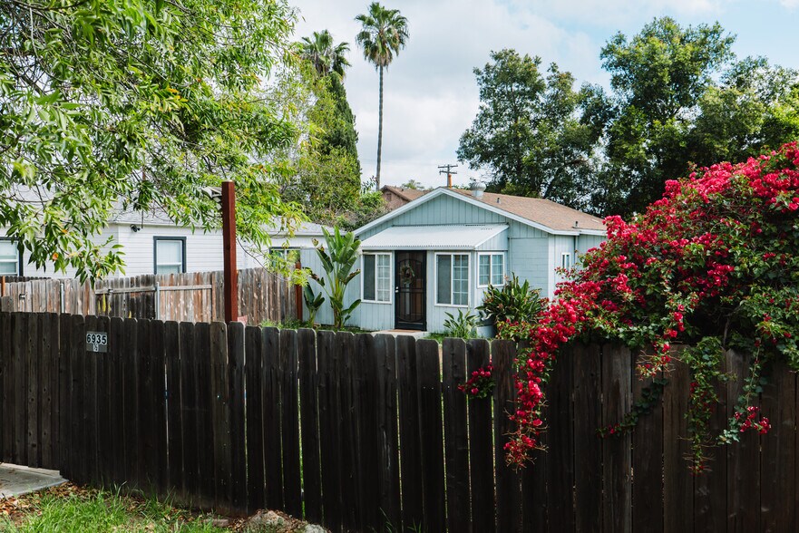 More Photos Of 6935 Hoffman Ave, La Mesa Apartments For Sale
