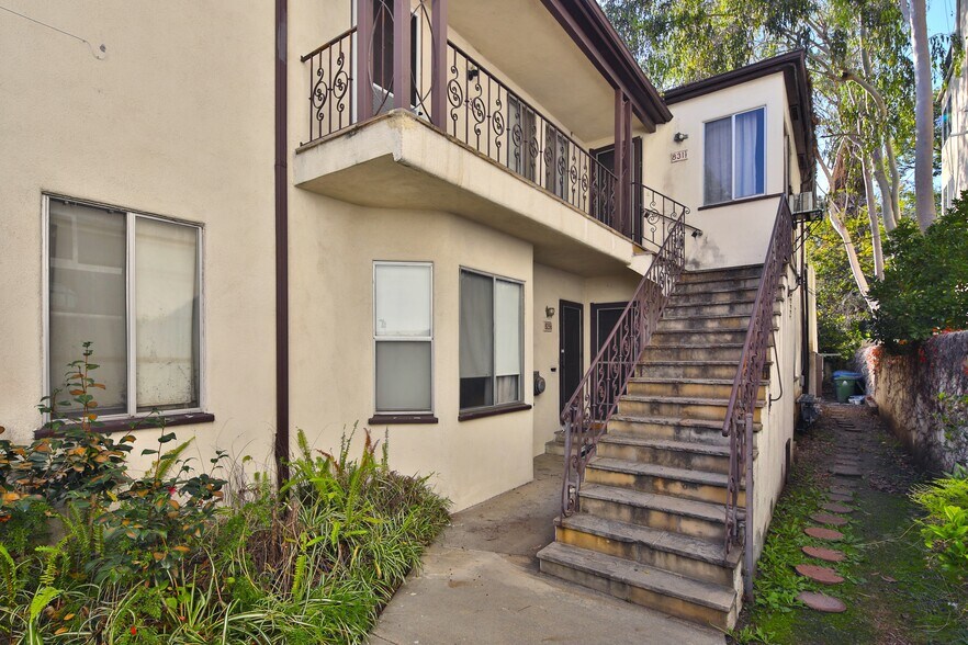 More Photos Of 829 N Edinburgh Ave, Los Angeles Apartments For Sale