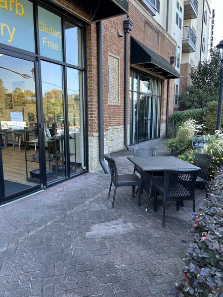 More Photos Of 901 Abernathy Rd, Sandy Springs Apartments For Sale